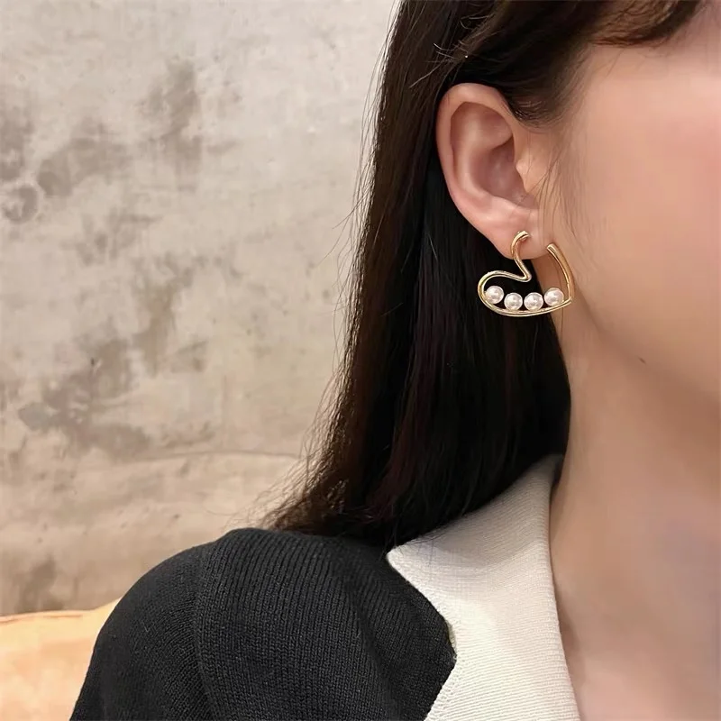 1/5PAIRS Fashionable Womens Earrings Elegant Fashion Unique Split Hoop Earrings Best Selling Rave Reviews Beautifully