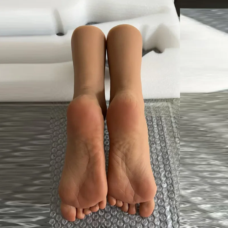 

Realistic Female Silicone Foot Model Fake Nail Art Mannequin Feet Fetish For Shoes Socks Jewelry Display 21cm TG3400-C3