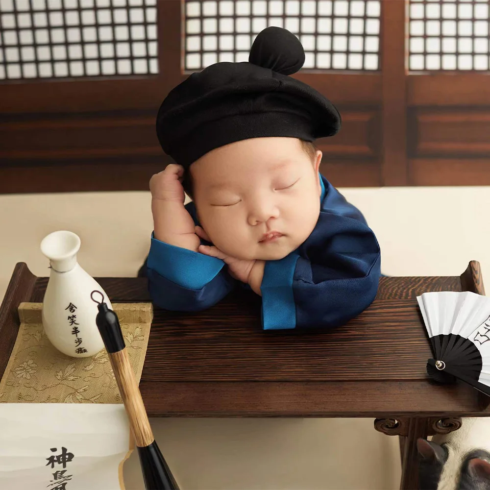 Baby Boy Newborn Photography Outfits Ancient Chinese School Themed Clothes Table Brush Book Painting Scroll Studio Photo Props