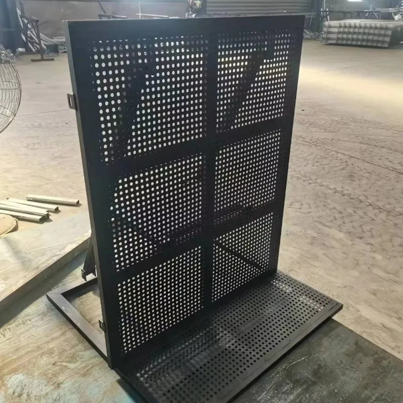 【Direct Factory Sale】  Steel Crowd Control Barrier 6 Feet Height For Concert And Construction Site Perimeter Fenc