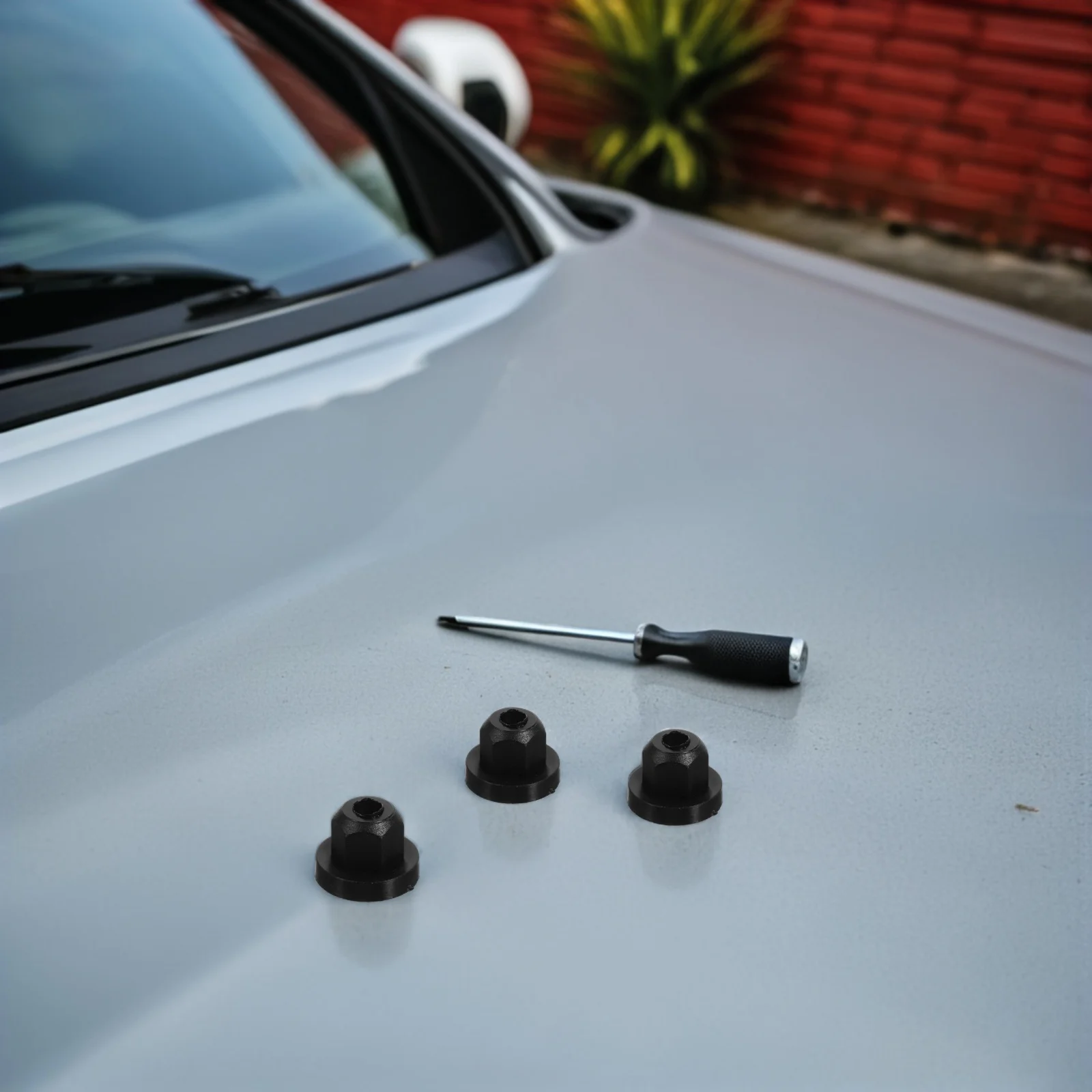 

200Pcs Car Retainer Clips Automotive Plastic Fastener Kit Anti Loosening Structure Smooth Finish for Vehicle Trim Body Panel