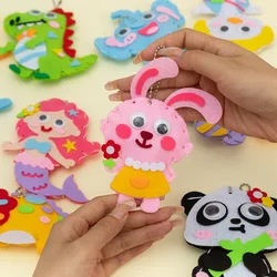 Animais dos desenhos animados Brinquedos De Costura para Crianças, DIY Chaveiro, Montessori Artes Artesanais, Kits De Bordados Artesanais, Early Educacional Meninas Presentes, 5Pcs