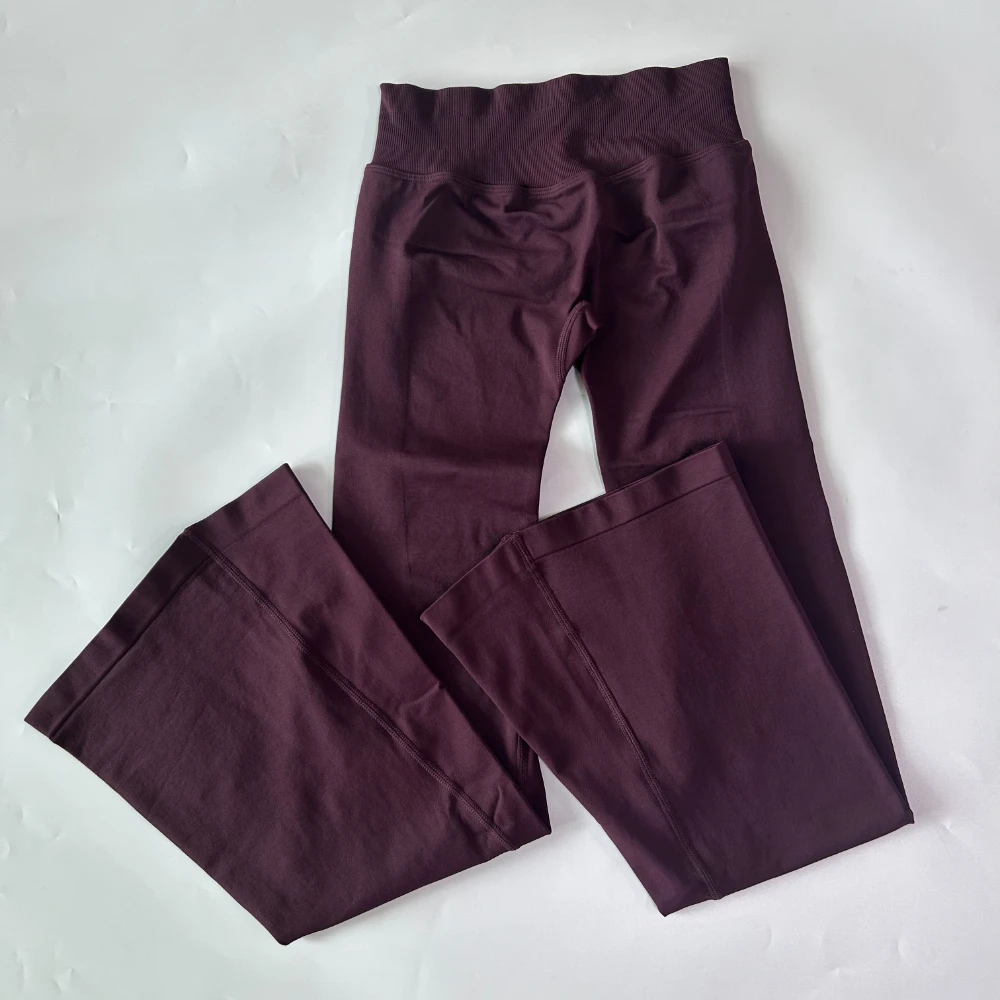 Flares Scrunch Booty Leggings für Damen, Nahtlose Yoga-Hose, Hochgeschnittene Schlaghose, Squat-Proof Sport-Tights, Workout-Hose – Detail 15