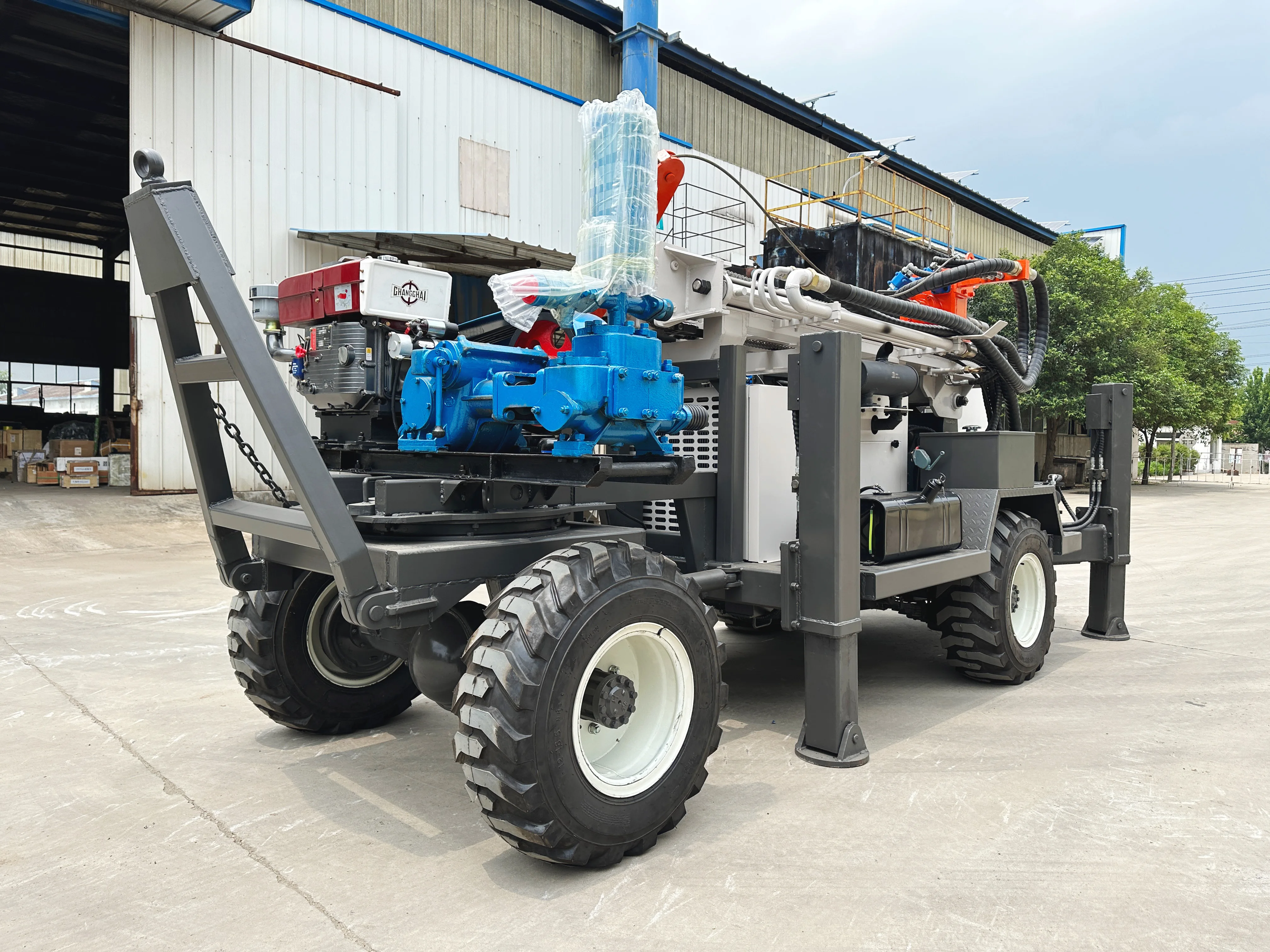 Precision-Engineered Custom Hydraulic Crawler Rig for Efficient 260-Meter Water Well Drilling