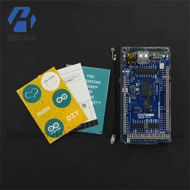 لوحة تطوير WiFi Arduino GIGA R1