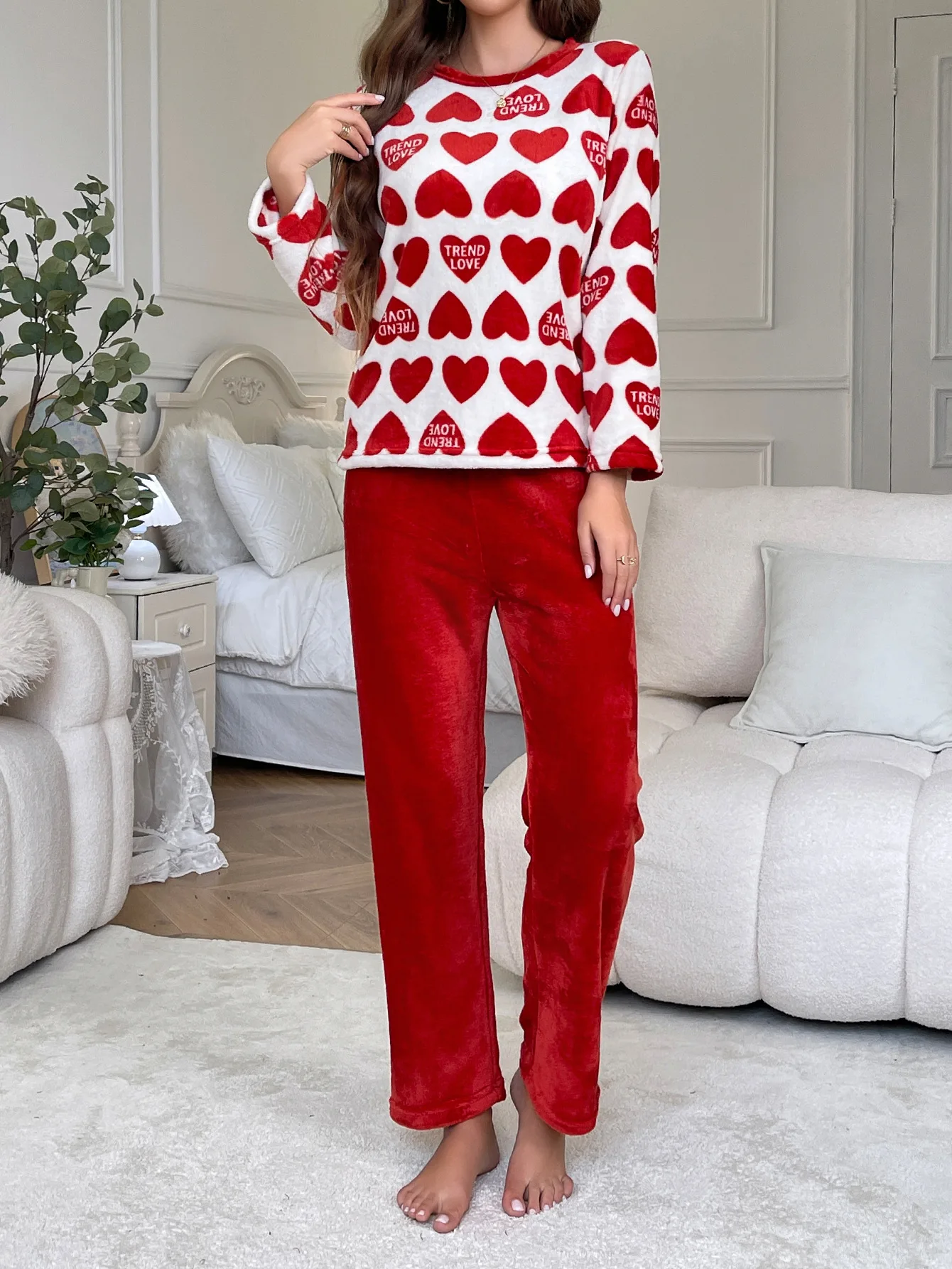 Autumn Winter Warm Thicken Pajamas Red Heart Pajamas Sets for Women Long Sleepwear Girl Rest Suits Coral Fleece Homewear Clothes