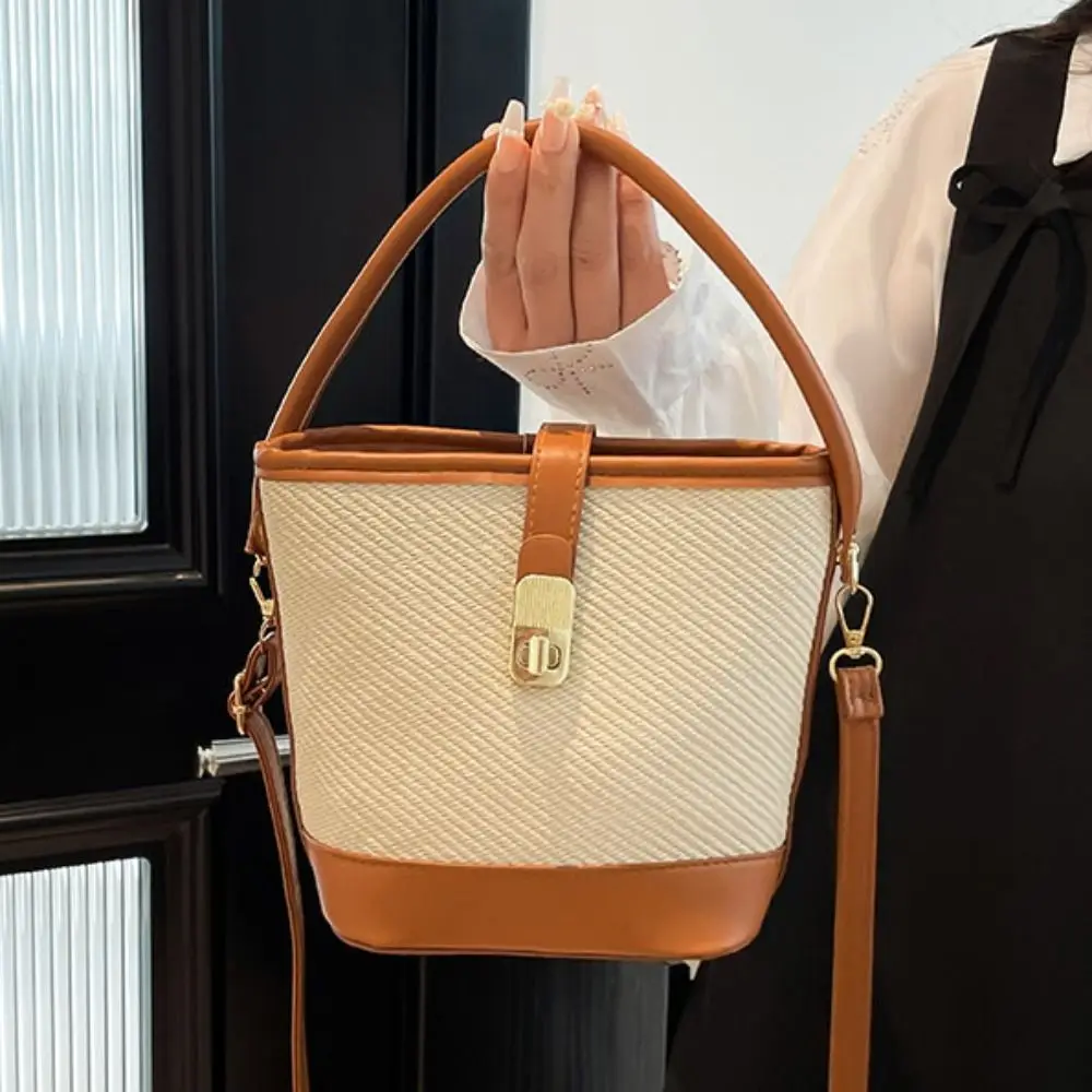 

Elegant Crossbody Bucket Bag Adjustable Strap Leisure Women PU Crossbody Bag Versatile Twist Lock Commuting Handbag Outdoor