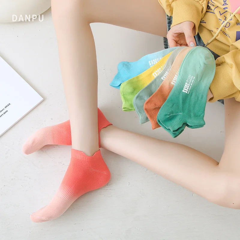 

Women'S Short Socks Colorful Gradation Cotton Socks Low Barrel U-Mouth Fallow Absorb Sweat Stockings For Women Elastic Waist