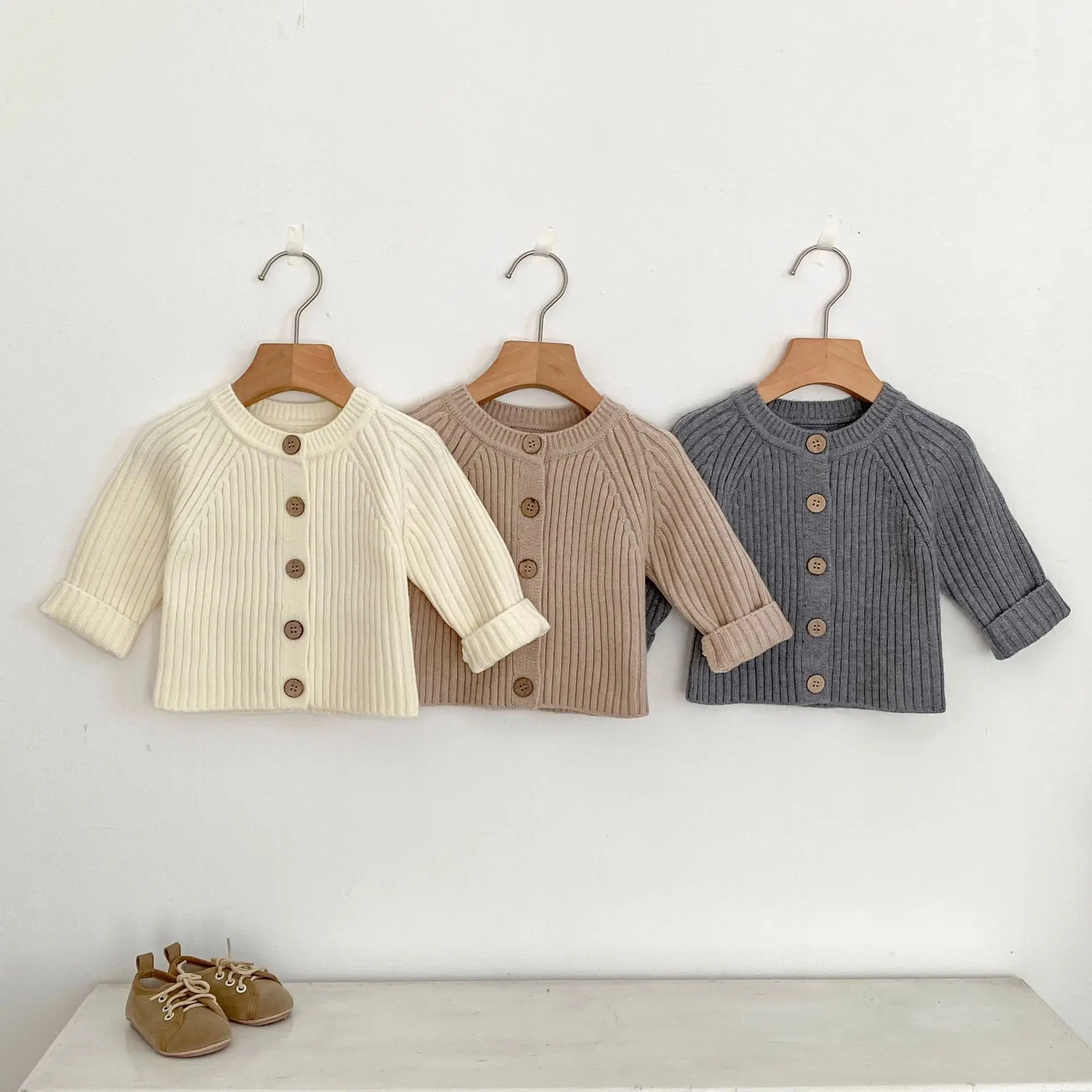 Cárdigan de punto acanalado Unisex para bebé recién nacido, suéter de Color sólido, chaqueta, traje de punto infantil para 0-24 meses, otoño 2025