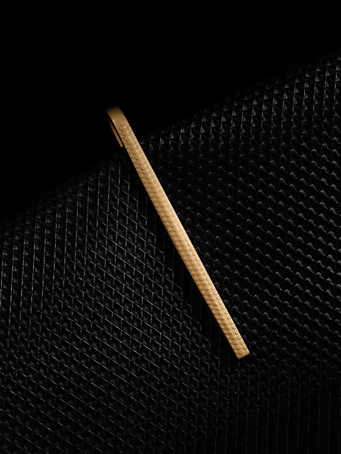 

4 Exquisite Narrow Pattern Tie Clips, Versatile Daily Accessories for Men, Fashionable and Elegant Design, Suitable for All Occa