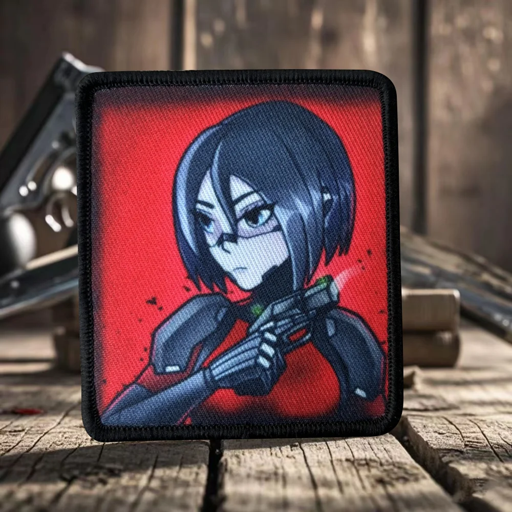 Elster Girls Printed Tactical Patch: تقييم شامل لشارة عسكرية مخصصة للبنات بتصميم حشودي ومتعدد الاستخدامات