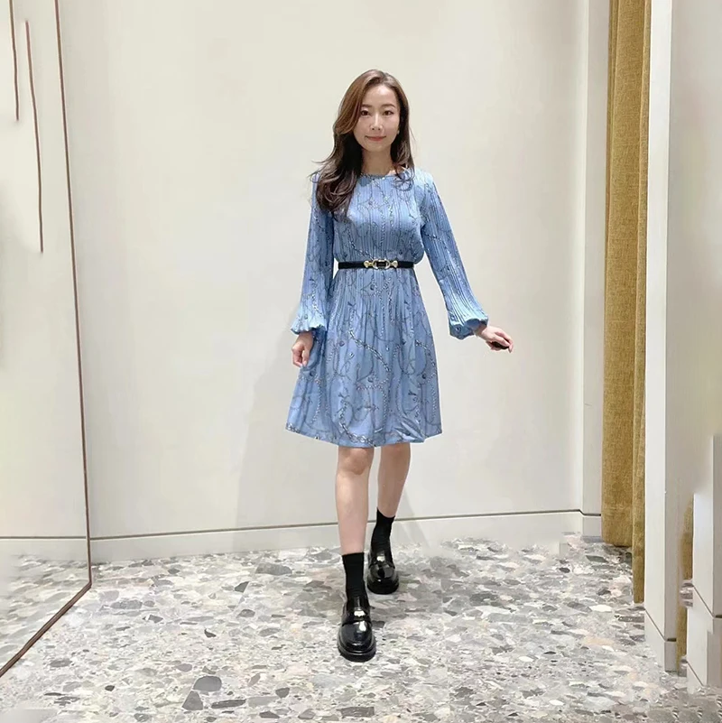 

Wrinkled dress with printed light luxury blue short women's French niche 2024 early autumn design sense party dresses