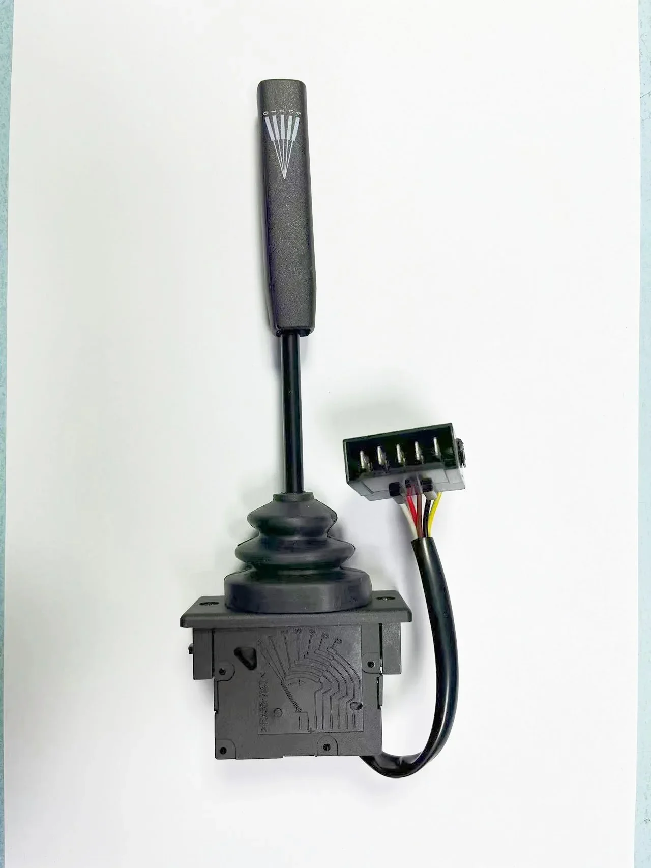 

Applicable to Yutong and King Long buses JL200302 brake switch system components