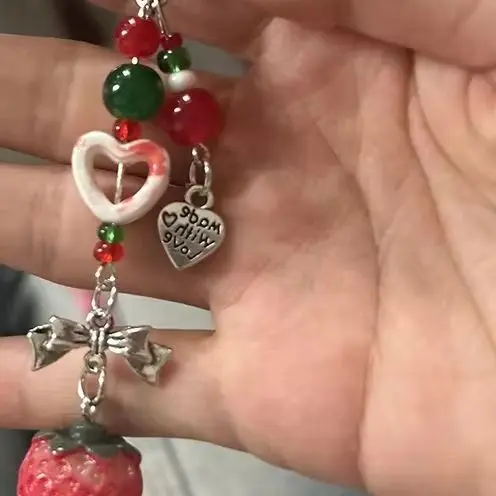 Cute Bow Heart Beaded Keychain Unique Sweet Strawberry Phone Charms Pendant Camera Schoolbag Decoration Accessories Gifts
