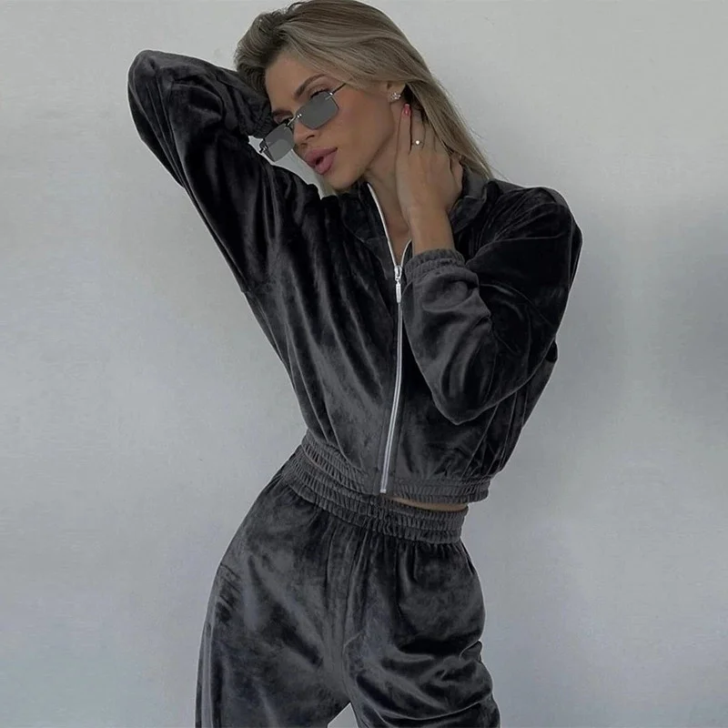 2025 Traje de terciopelo de dos piezas Conjuntos deportivos casuales para mujer Chaqueta corta con cremallera Top Pantalones rectos Conjuntos de 2 piezas de terciopelo dorado