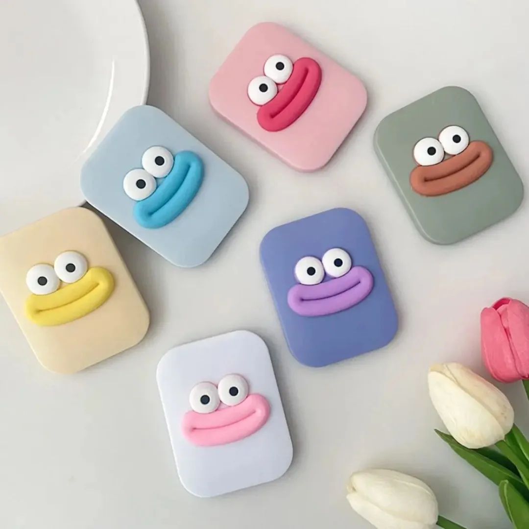 1pc Sausage Mouth Makeup Mirror with Comb Creative Portable Cartoon Mouth Dressing Mirror Funny Folding Flip Small Mirror Women