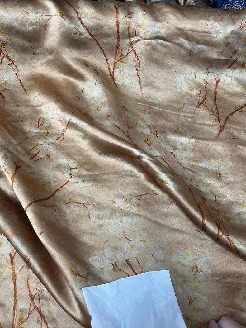 نسيج حرير حقيقي على الطراز الصيني ، خيوط شيونغسام 50Momm ، شيونغسام عتيق ، ملابس فستان ، قماش مصمم ، جودة عالية