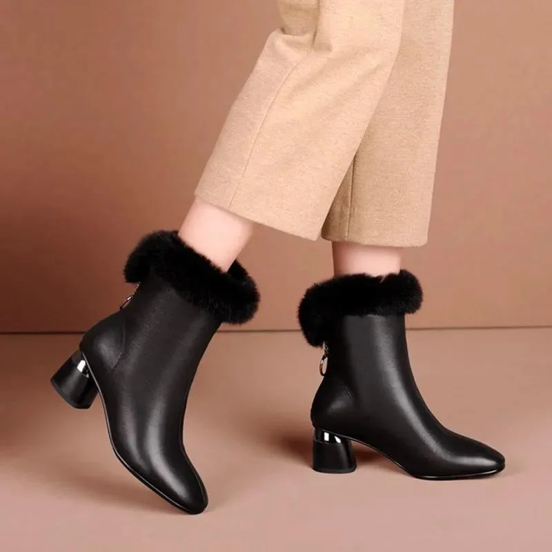 2025 Winter New British Style Ankle Boots for Women | Pointy Toe & Furry Collar | Plush Fleece Lined Leather Fashion Boots