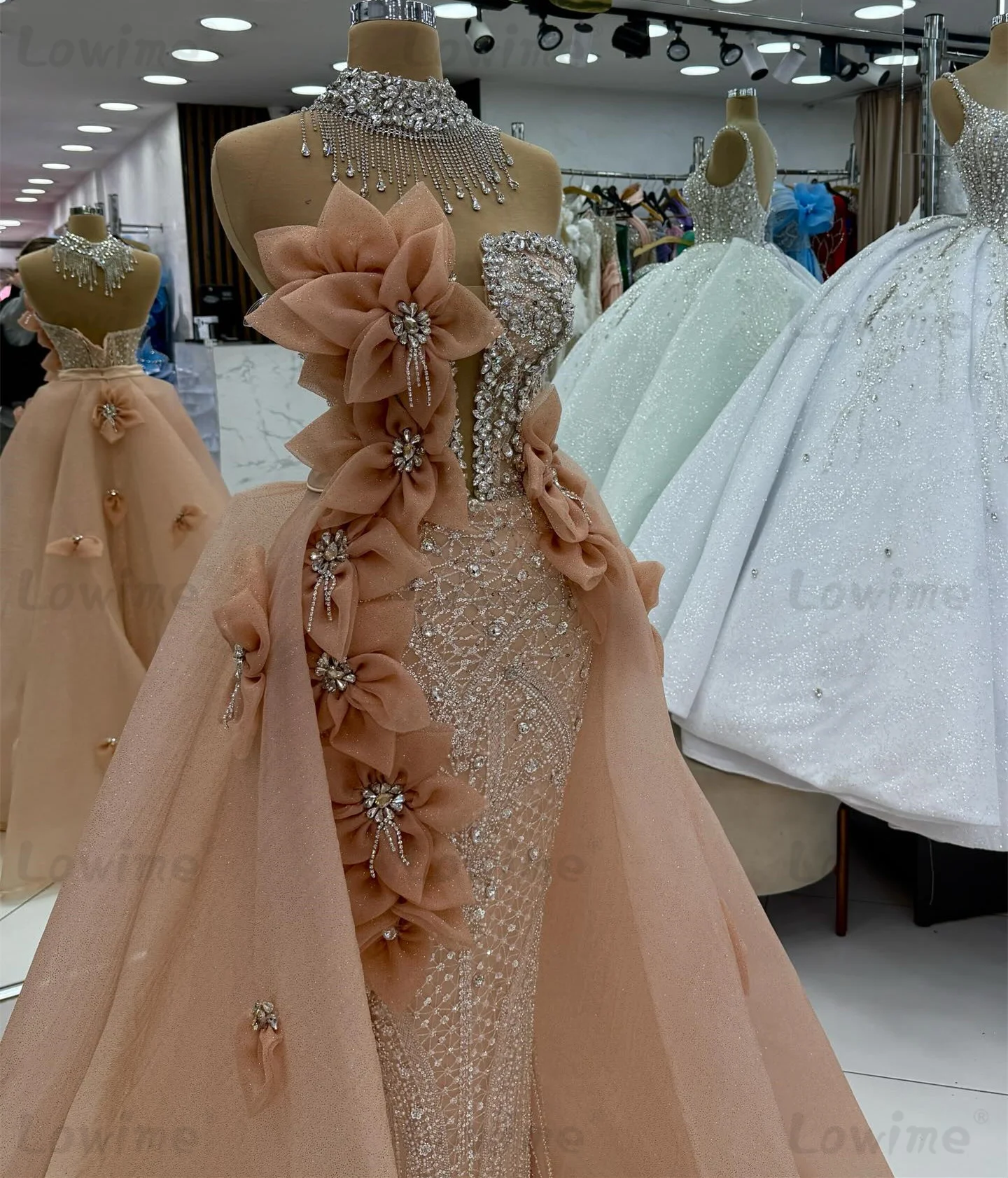 

High Fashion Women Evening Dresses with Overskirt Customized Crystal Flowers Long Prom Dresses Arabic Wedding Party Gowns 2026