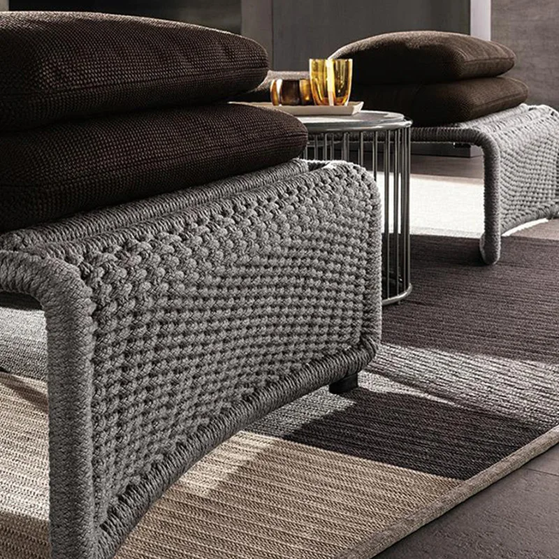 Rattanstuhl, kleines Sofa, Gartenmöbel, Innenhof, Garten, Terrasse, Design, Innenwohnzimmer