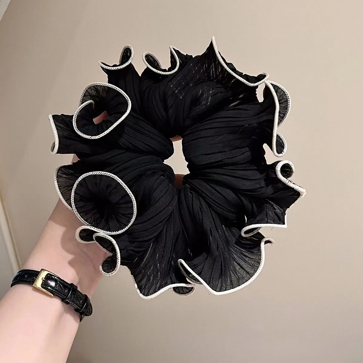 

Wrinkle Hair Scrunchie 2025 New Korean Style Bun Maker Elegant Top Knot Hair Accessory