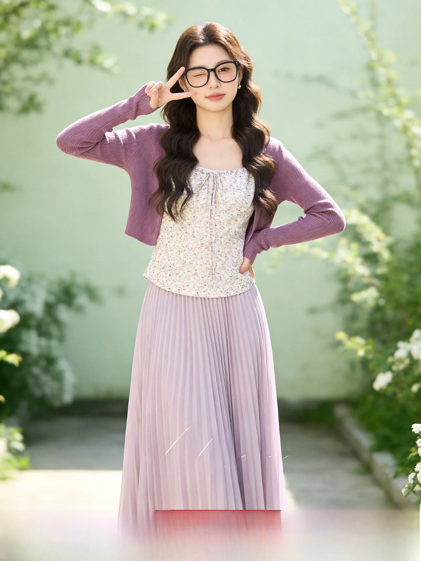 

Summer New plus Size Women's Soft Purple Floral Print Halter Knitted Cardigan White Pleated Skirt Two-Piece Set Casual Commut...