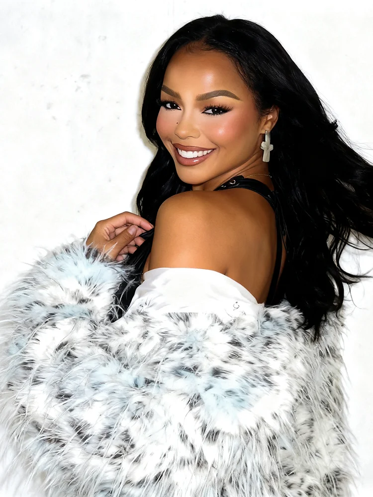 เสื้อแจ็คเก็ตขนสัตว์ลายเสือดาวสุดหรูสำหรับผู้หญิง อุ่นสบายสำหรับฤดูหนาว แขนยาว เหมาะสำหรับงานเลี้ยง ปาร์ตี้ สไตล์ฮิปสเตอร์สุดเท่ ปกเปิด ทรงครอป