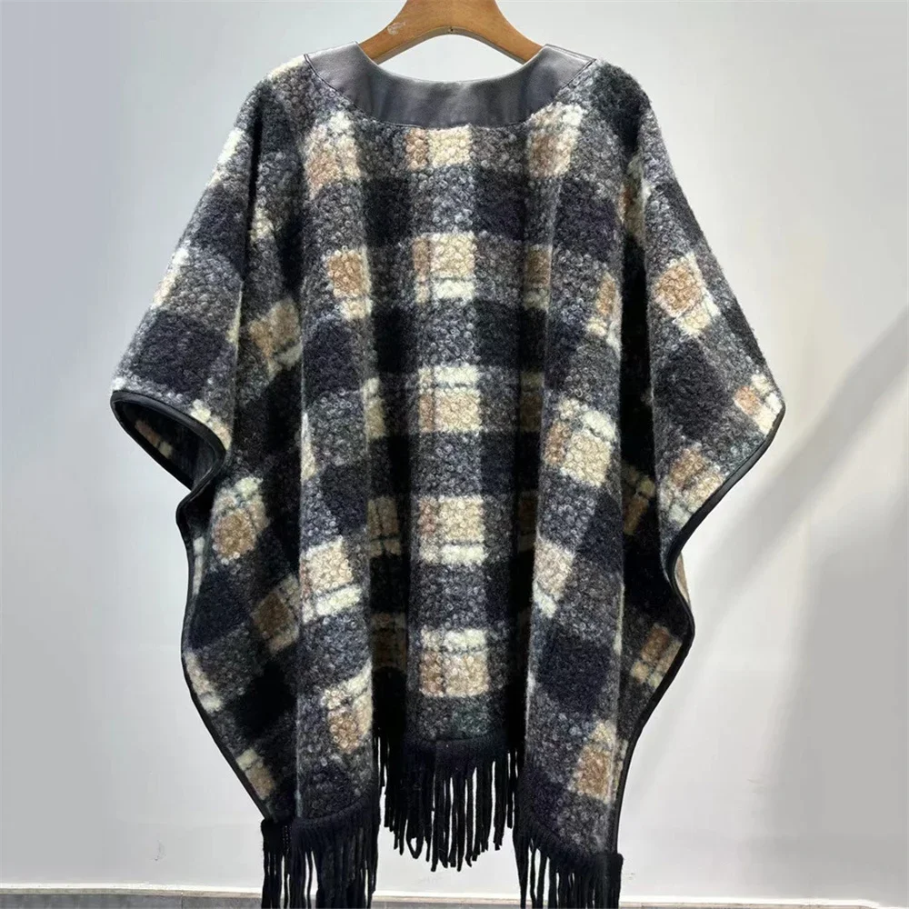 Winter Faux Lamb Velvet Streetwear Women Woolen Cardigan Mantle Long Poncho Cloak Plaid Tassel Horn Button O Neck Loose Topcoat