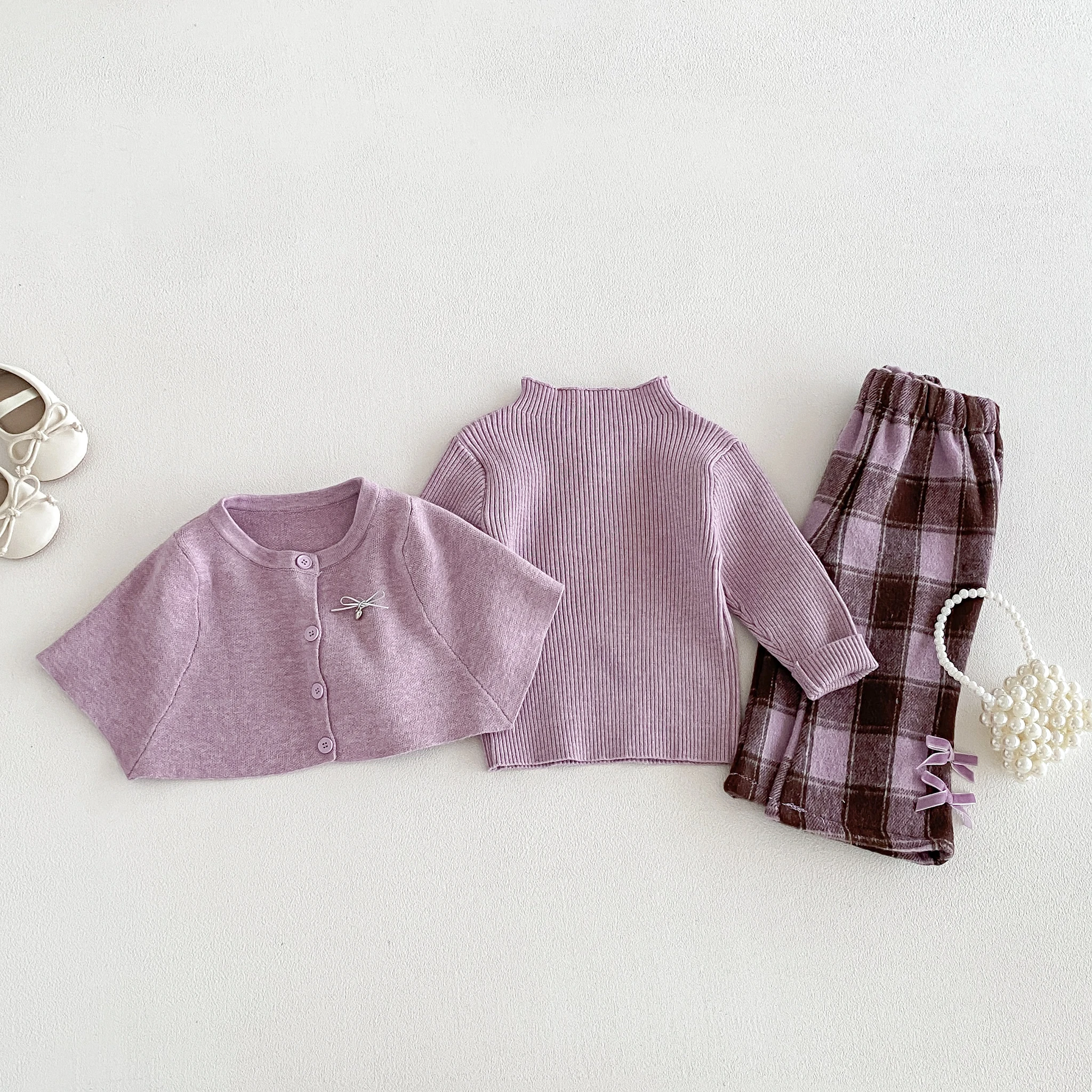 Mädchen Herbst 2026 Neue Kollektion: Cape-Pullover, Unterziehshirt, karierte Freizeithose mit Schleife - Stilvolles Dreiteiliges Set – Detail 1