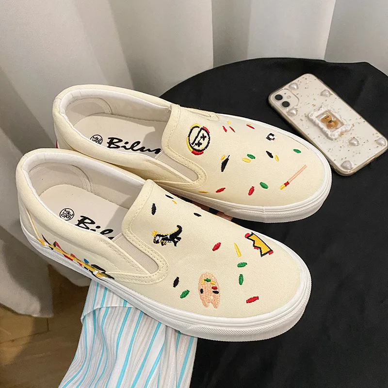 2024 Summer Women Quality Embroidery Cartoon Canvas Shoes Slip On Girls Students Flat Sneakers Graffiti Soft Insole Casual Shoe