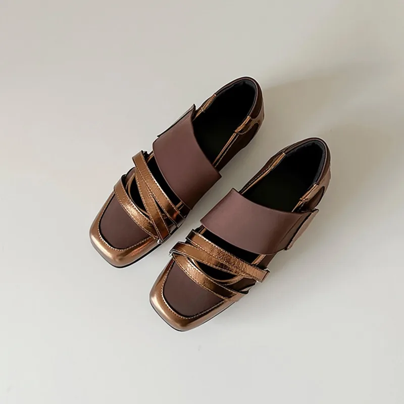 

Высококачественные нишевые женские французские туфли на высоком каблуке с неглубоким носком, спортивные повседневные туфли с дизайном из мягкой кожи