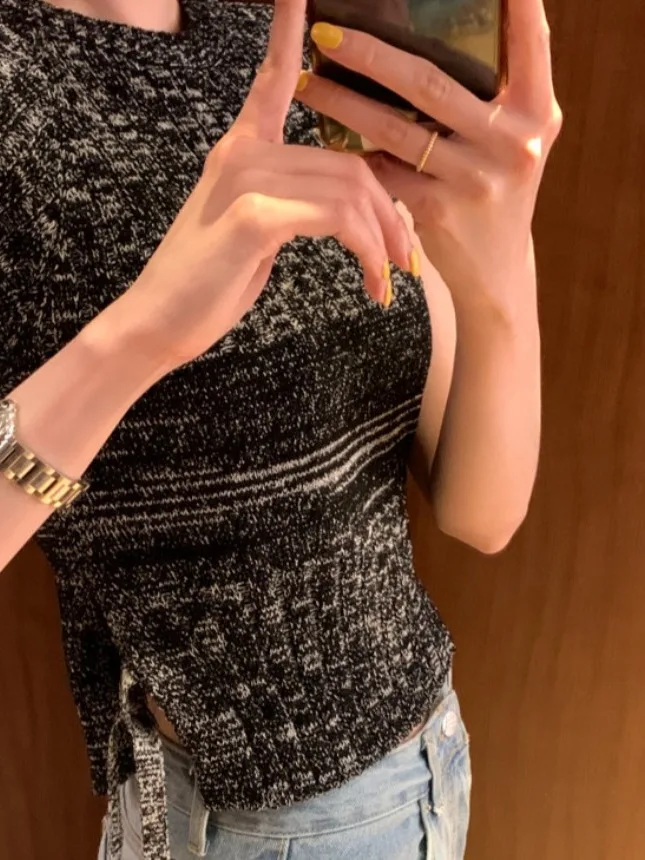 Summer Chic Slim Fit ort Sve Knitted Top Women's round Ne Slit Faionable High End Feeling Trendy Casual Wear