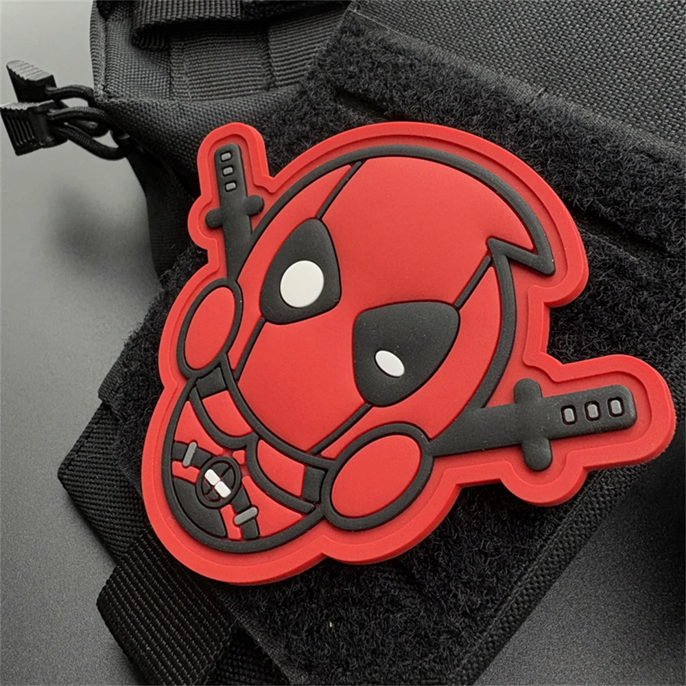 1Pc Deadpool Pattern 3D Pvc Material Patch Badge with Hook Buckle on the Back, Suitable for Bags, Backpacks, Vests and Kimono Decorative Embroider Patches