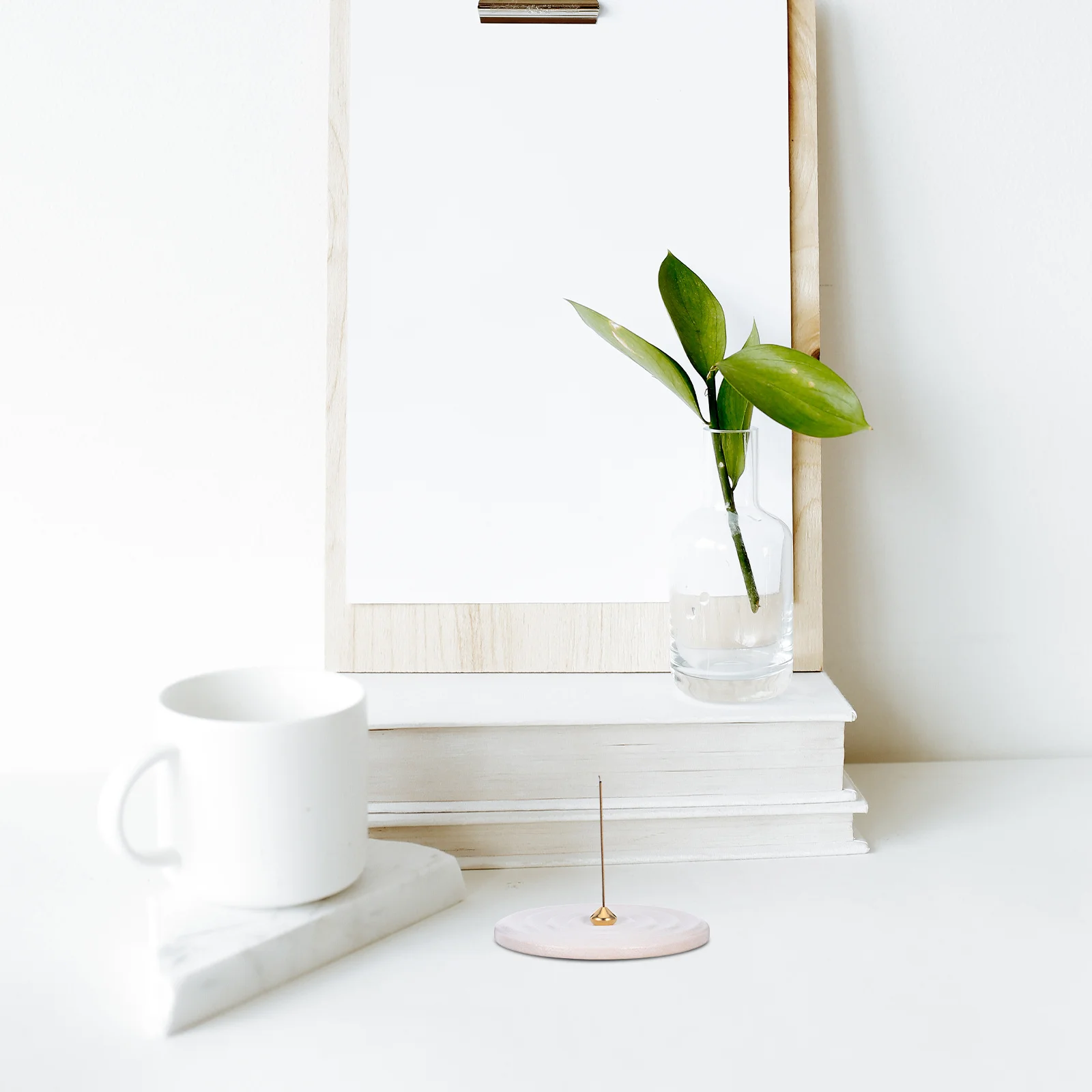 

Ceramic Incense Holder Minimalist White Elegant Aromatherapy Burner for Home Office Living Room Tabletop Zen Meditation