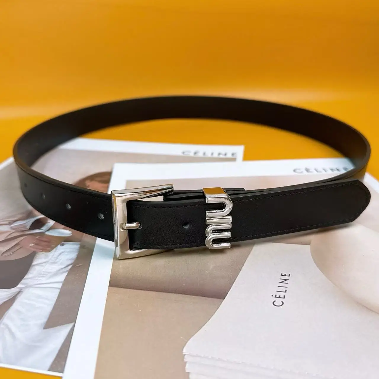 2025 nuevo cinturón de mujer, cinturón Simple a la moda, decoración versátil para mujer, cinturón para pantalones Premium, cinturón fino para mujer