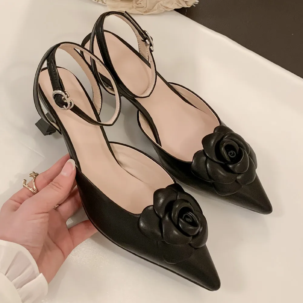 Danxuefei-sapatos de couro genuíno para mulheres, 6cm cinta no tornozelo, salto alto fino, sandálias dedo apontado, flor, elegante, verão