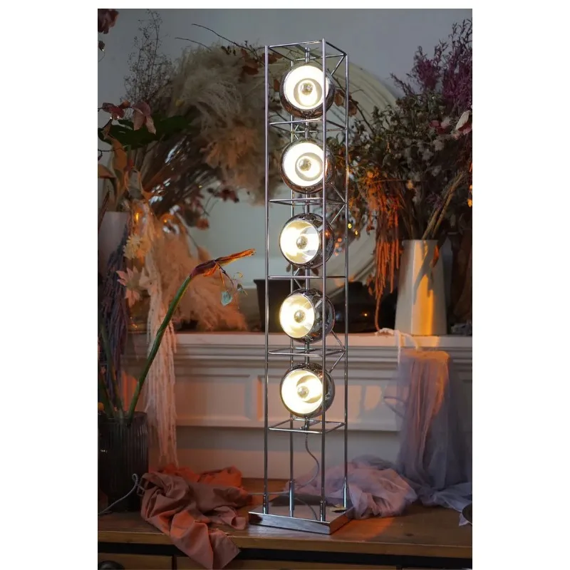 

Напольный светодиодный светильник 2026 в стиле Баухаус, современный хромированный торшер для гостиной, спальни, виллы, художественного уголка