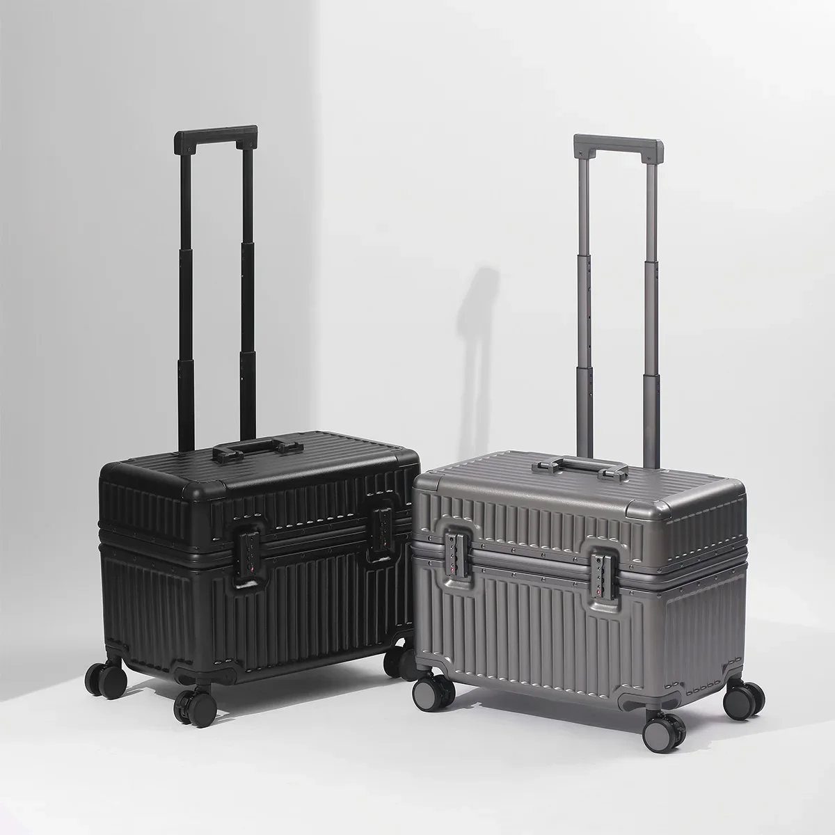 Thumbnail 2 - #60 Cheapest Hard Shell Suitcases Deals You Can Get