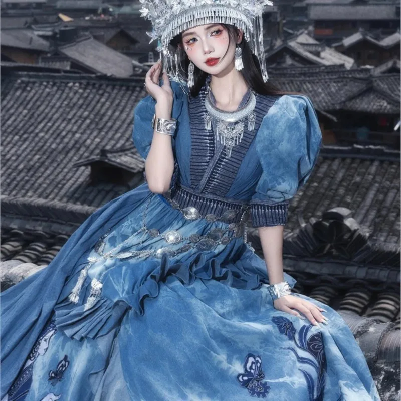 

Gaoding national dress female blue heavy industry big tail runway show performance escape