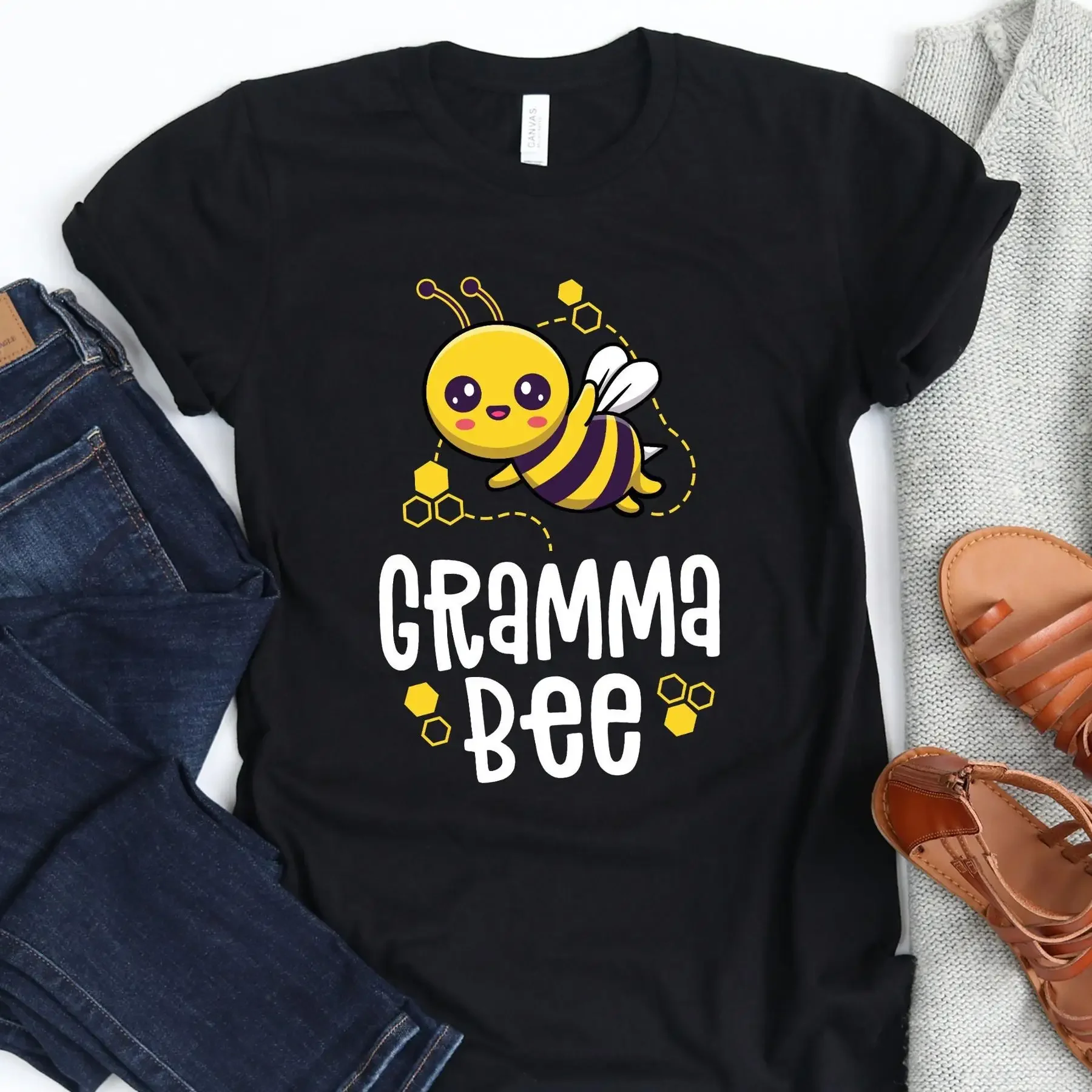 

Футболка Gramma Bee Honey Grandma Family Birthday Girl Kawaii First Day