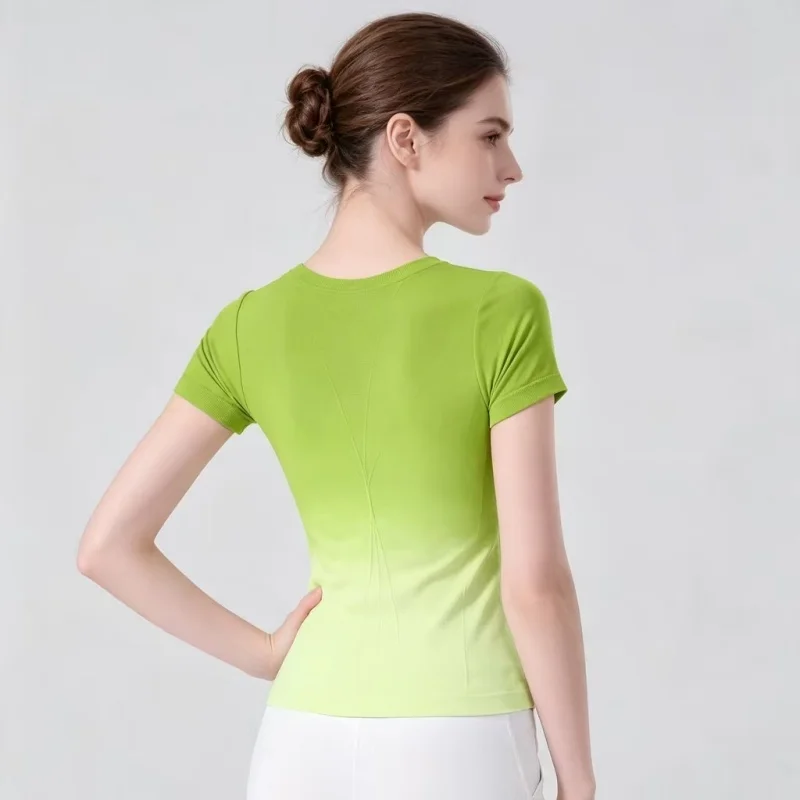 Quick‑Dry Breathable T‑Shirt Women Gradient Round Neck Yoga Tops Slim‑Fit Sweat‑Wicking Fabric Gym Workout Sleeve Fitness