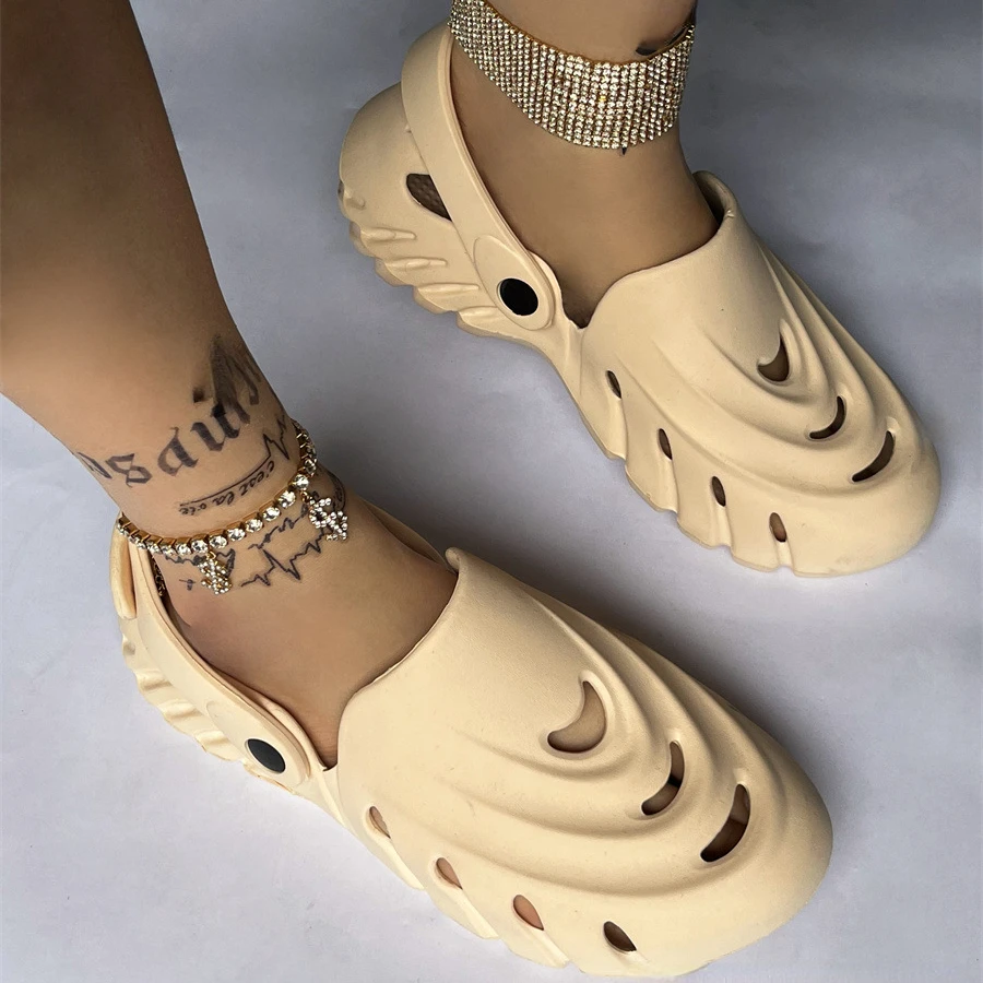 Openwork Slippers Women\'s Sandals Casual Hole Shoes Couple Plus Size 44 45 Breathable Beach Flip-flops Flat Summer Women Shoes