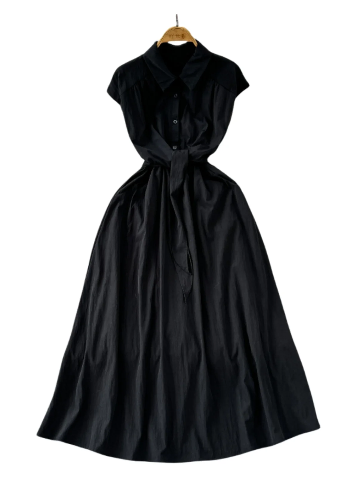 Spódnica damska Hebe Sle, krój A, zapinana na guziki w talii, długa, letnia, elegancka, dojrzała, zapinana na jeden guzik.