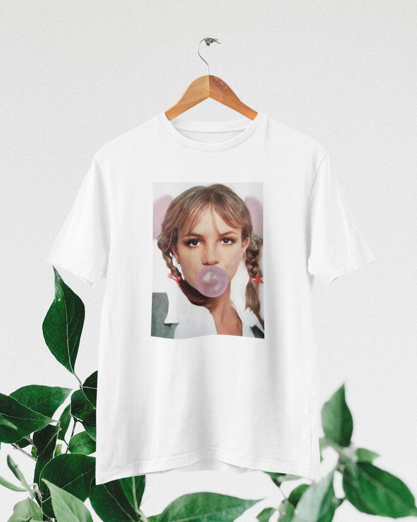 Vintage Bubblegum Girl Retro Photo Print Graphic Tee Cotton Mens Womens T-Shirt Summer Streetwear