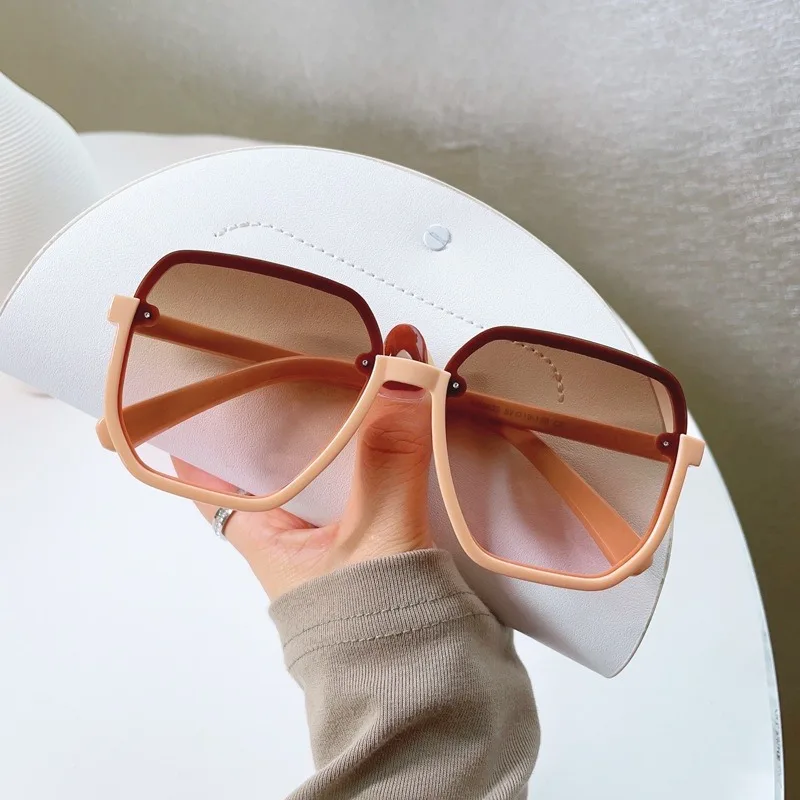 Übergroße Brillen für Damen, luxuriöse Designer-Vintage-Sonnenbrille, quadratische Sonnenbrille, klassische Sonnenbrille, UV400, große Halbrahmen-Sonnenbrille