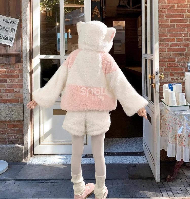 2025 Winter Warm Thickened Plush Coat Student Kawaii Y2K Faux Fur Hooded Jackets Cute Girl's Cat Ear Fur Outerwera for Women