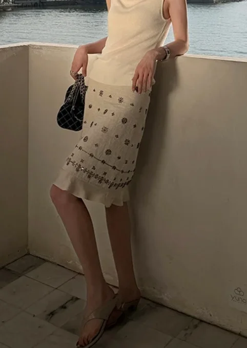 Summer New Heavy Industry Inlaid Bead Tube Skirt French Light Luxury Spice Girl Temperament Versatile Medium and Long Skirt