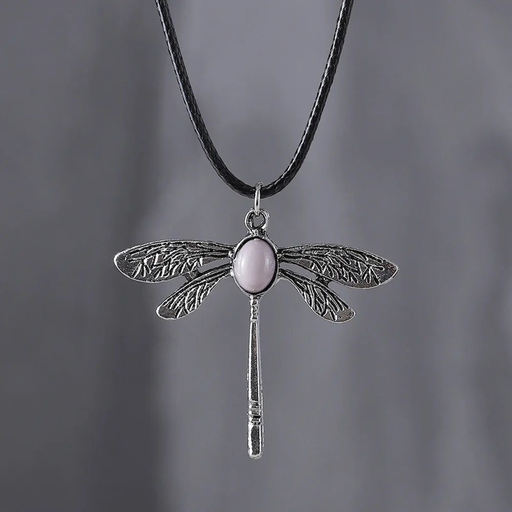 DIY accessories Cross-border European and American new retro dragonfly texture pendant necklace, simple personalized insect inla