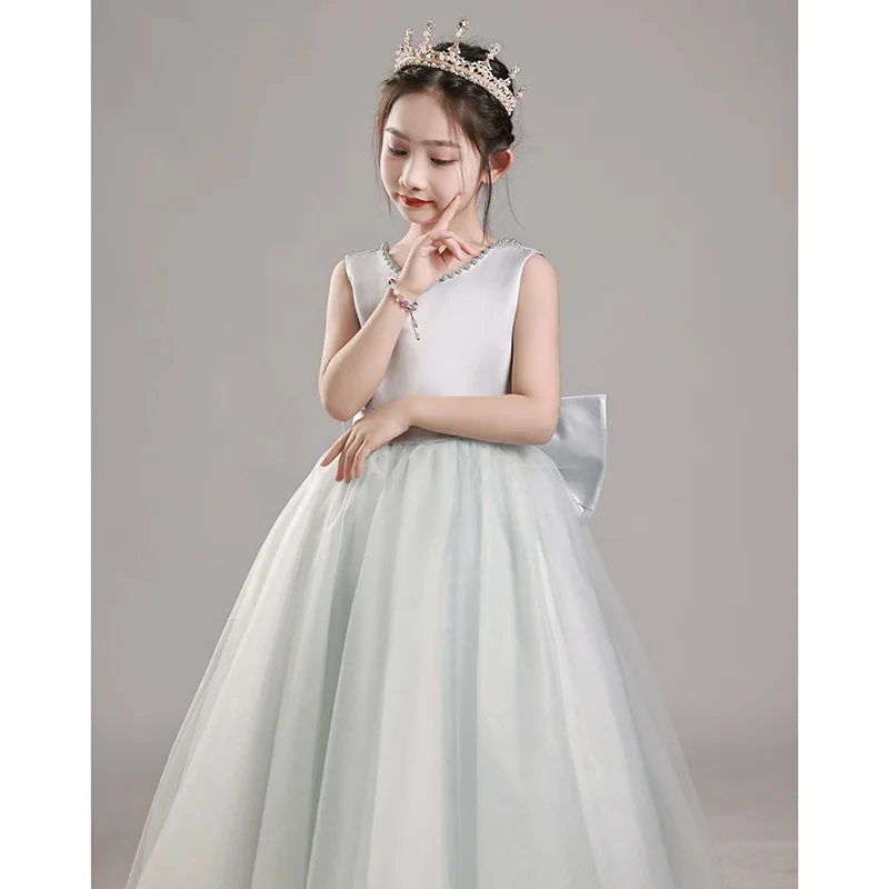 

Grey high-end children's dress senior sense princess dress Girl's birthday host people's costume piano performance