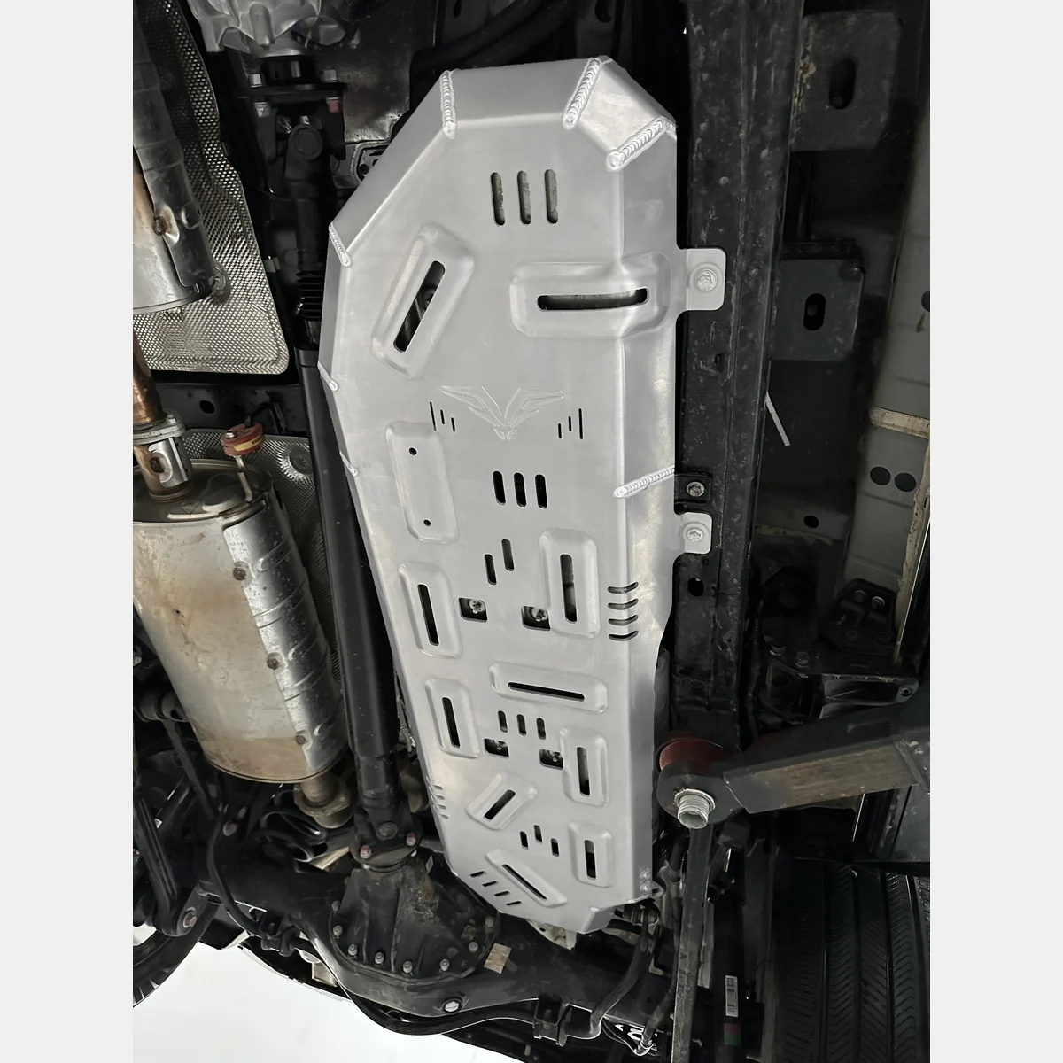 GWM Tank 500 ملحقات لوحة انزلاقية من سبائك الألومنيوم للوحة حماية تحت الجسم للطرق الوعرة SUV 4WD #2